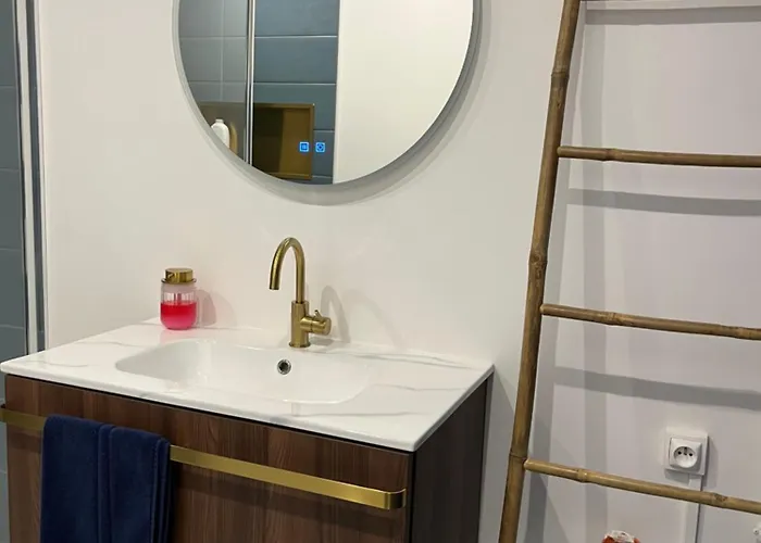 Carteret Centre, Port Avec Balcon Vue ברנוויל-קרטרט